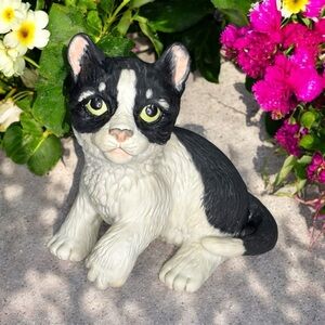 Vintage Boehm Bisque Porcelain Kitten Cat Tuxedo Black White Figurine Green Eyes